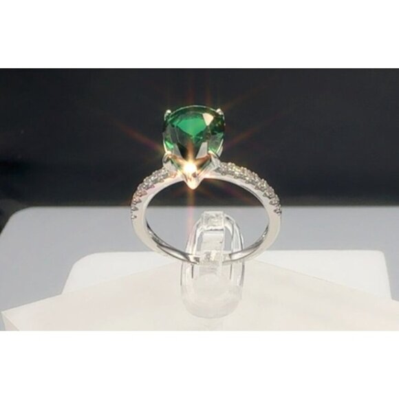 Sterling Silver Green Gemstone Pear Cut Ring Size 6 - Picture 5 of 10